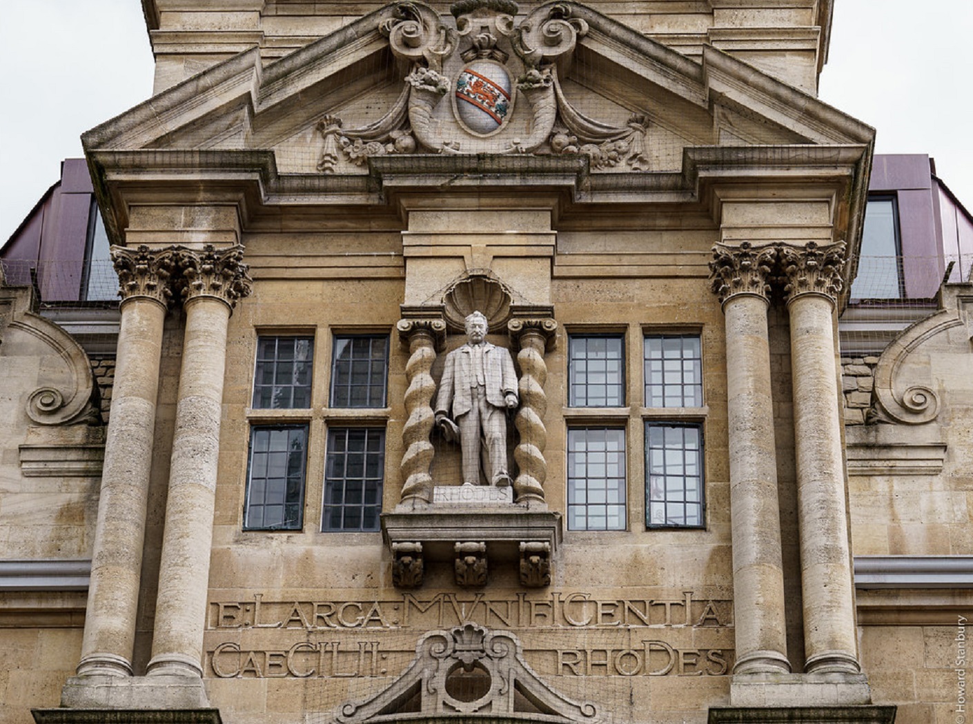Why a New Plaque Next to Oxford's Cecil Rhodes Statue Is So Controversial | Smart News - Vimarsana News