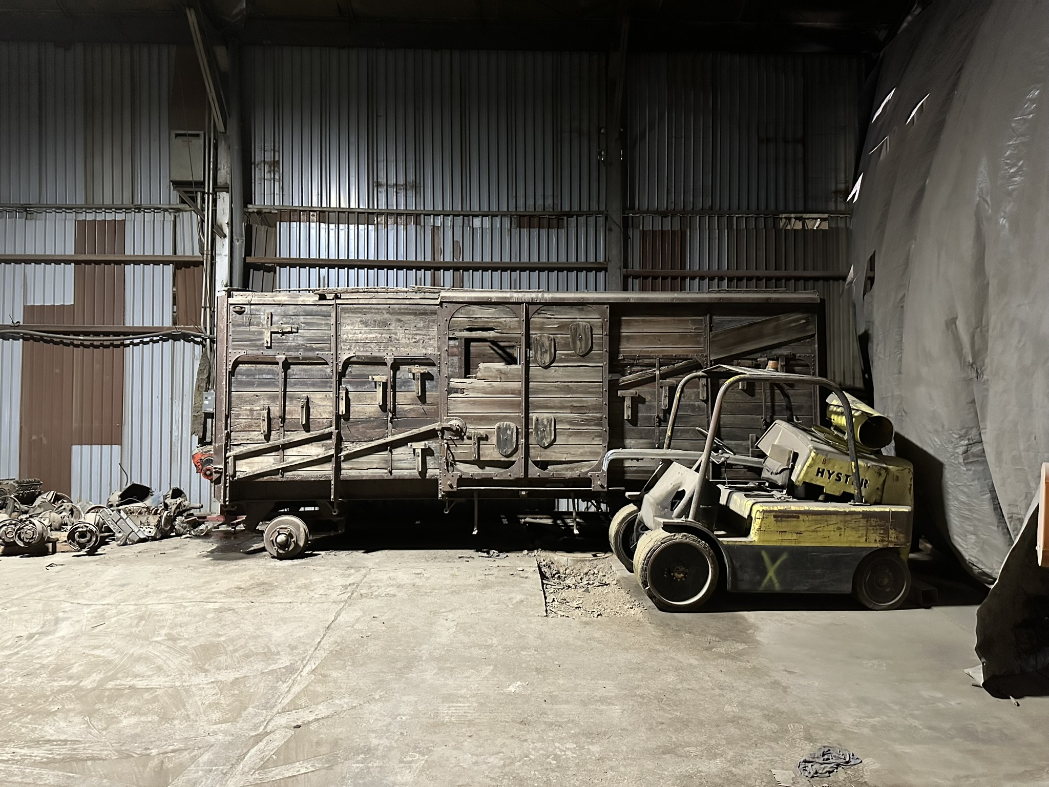 Boxcar in corner