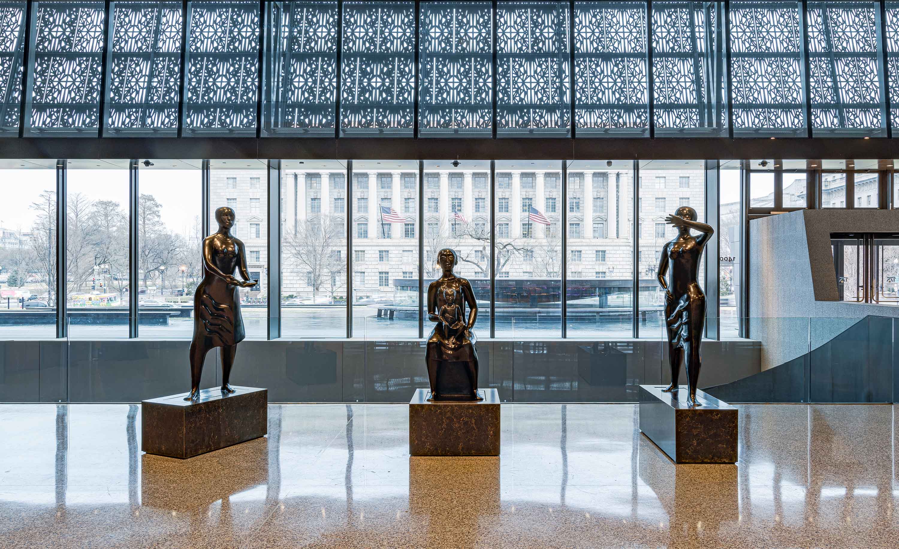 A Trio of Elizabeth Catlett Sculptures Convey the Power of Service to Humanity | At the Smithsonian - Vimarsana News