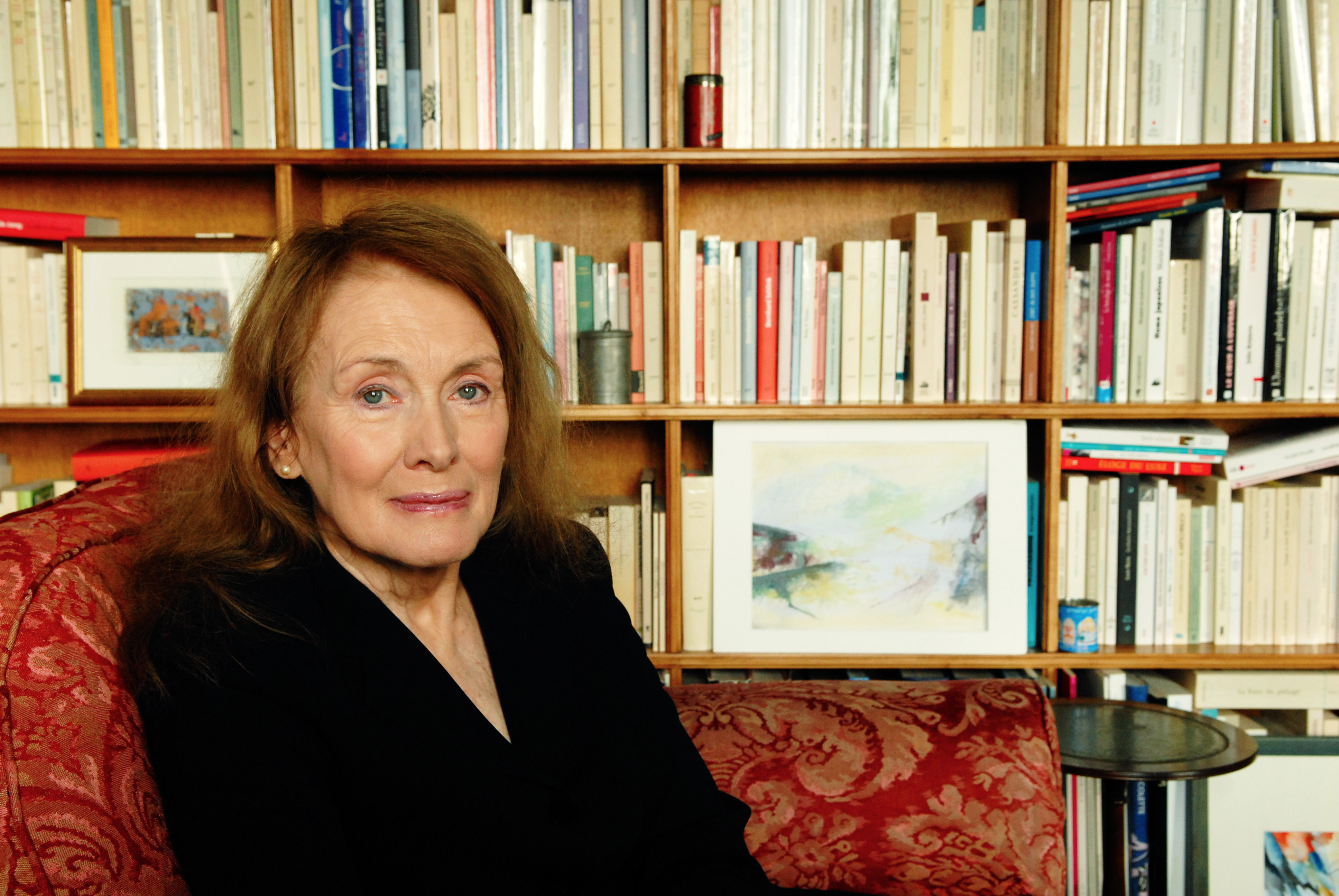 Annie Ernaux Wins Nobel Prize in Literature for Her Unabashed Autobiographical Writing | Smart News - Vimarsana News