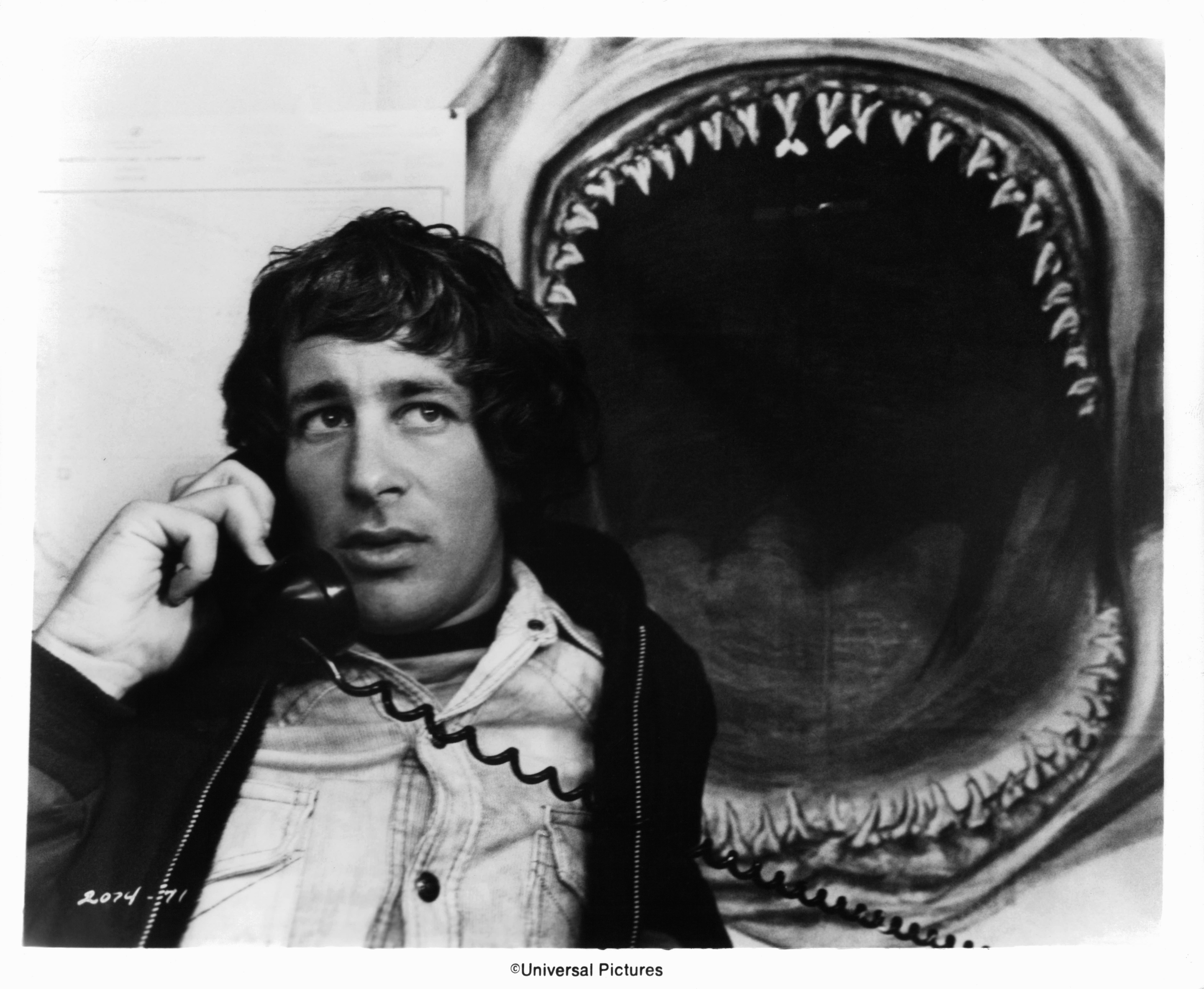 Steven Spielberg Regrets How 'Jaws' Impacted Real-World Sharks | Smart News - Vimarsana News