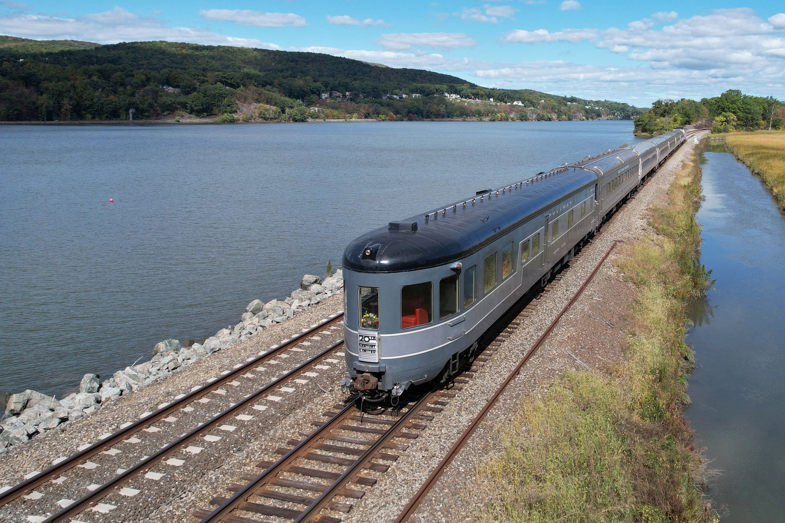 You Can Travel in a Vintage 1940s Train Along the Hudson River | Smart News - Vimarsana News