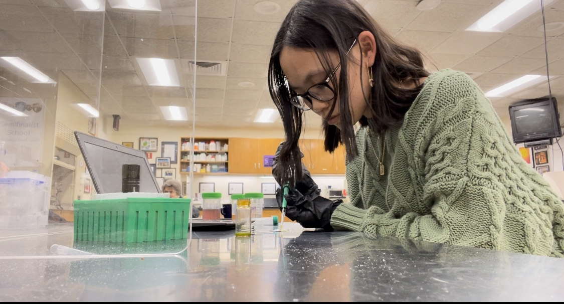 This 18-Year-Old Developed a Test to Find Out If Your Drink Has Been Spiked | Innovation - Vimarsana News