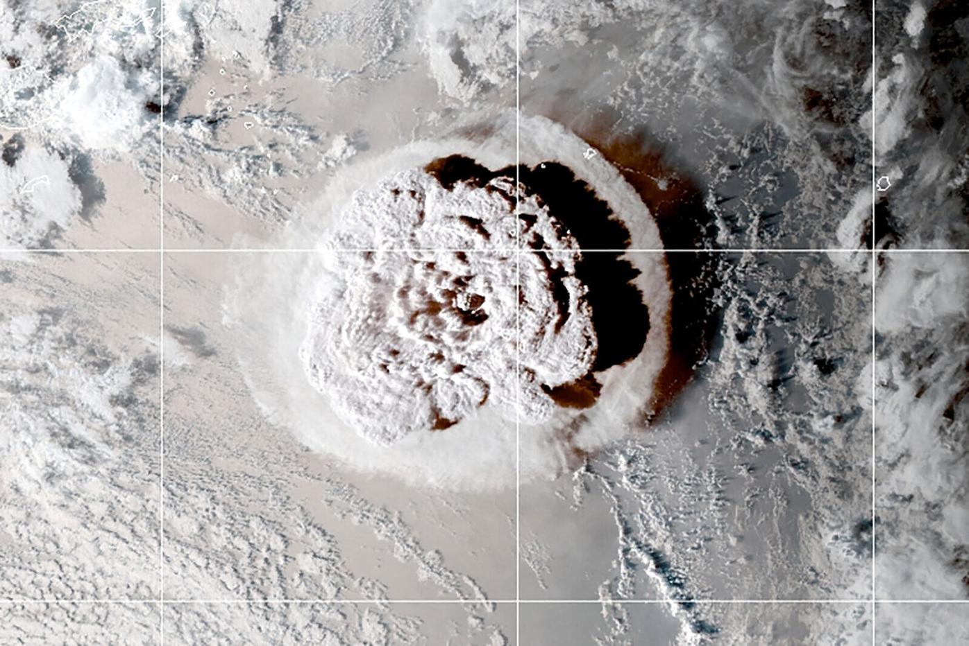 Why the Volcanic Eruption in Tonga Was a 'Once-in-a-Millennium' Event | Smart News - Vimarsana News