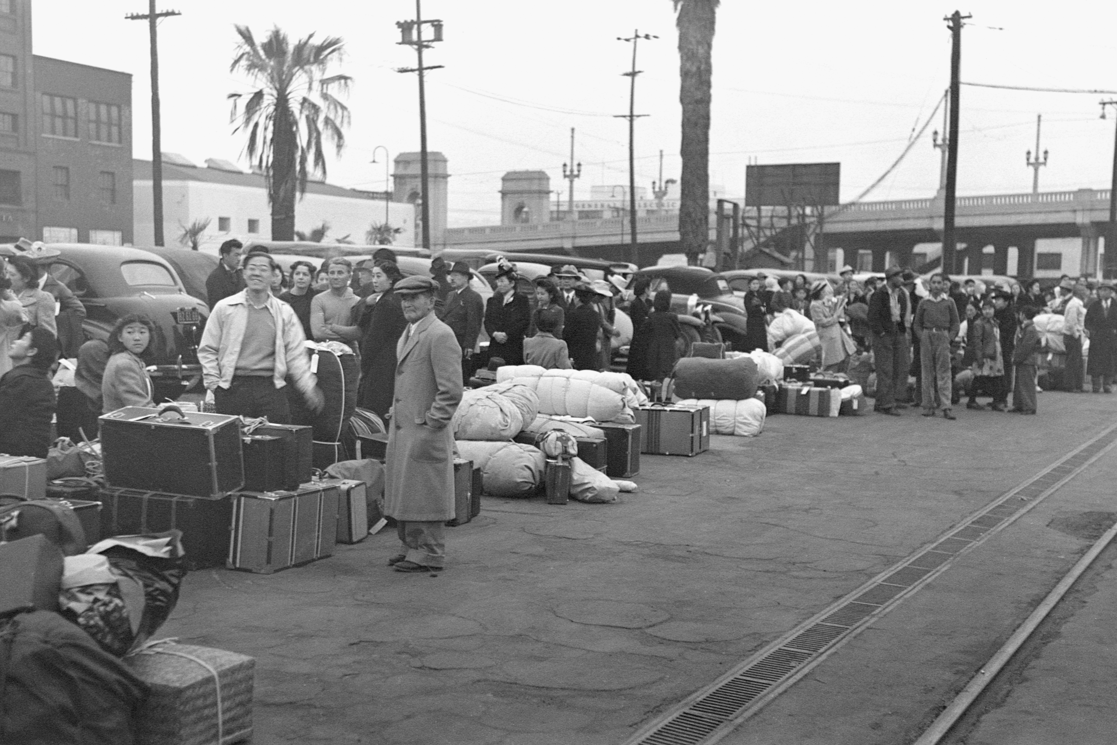 Japanese American Artists Recall the Trauma of Wartime Incarceration | At the Smithsonian - Vimarsana News
