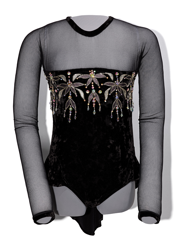 Designing Kristi Yamaguchi's Costume to Sparkle Under the Spotlight - Vimarsana News