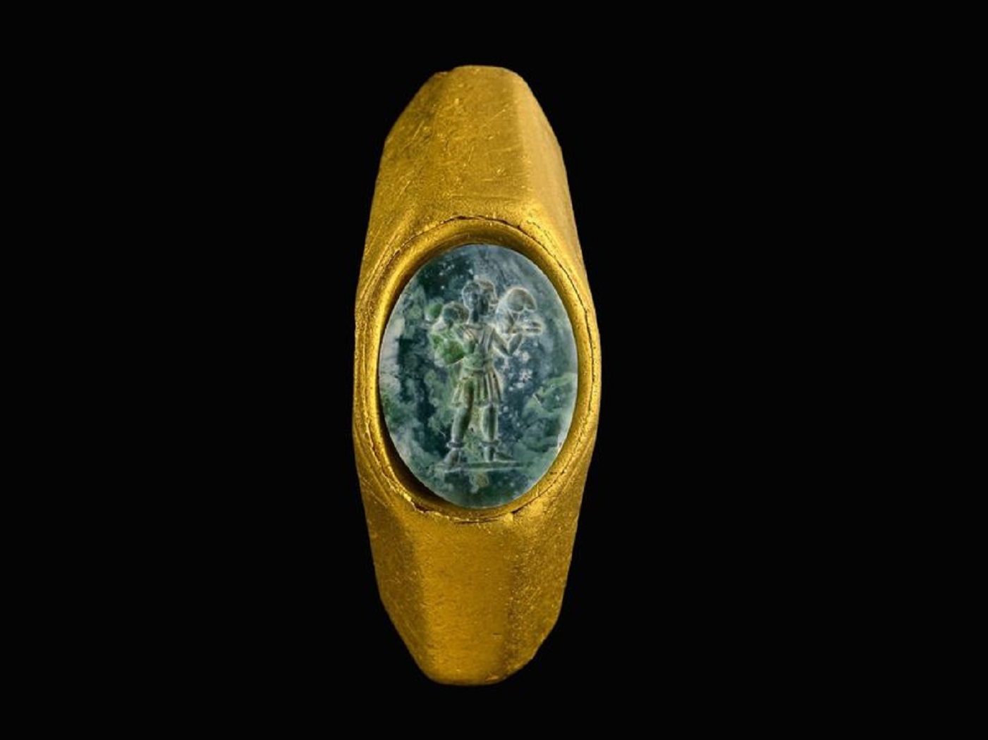Early Christian Ring Found in Third-Century Shipwreck Off of Israel | Smart News - Vimarsana News