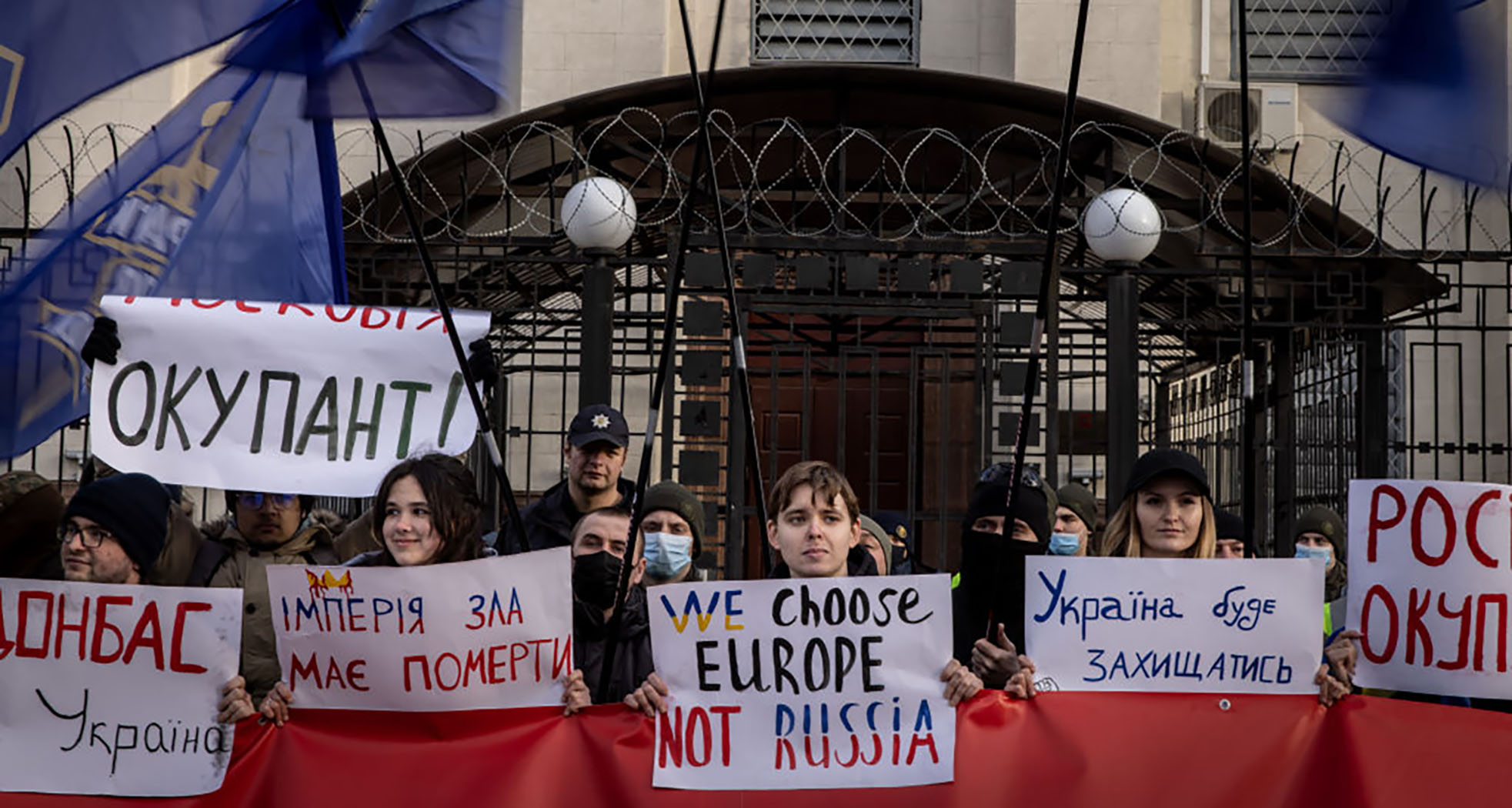 How Artists are Responding to Russia's Invasion of Ukraine | Smart News - Vimarsana News