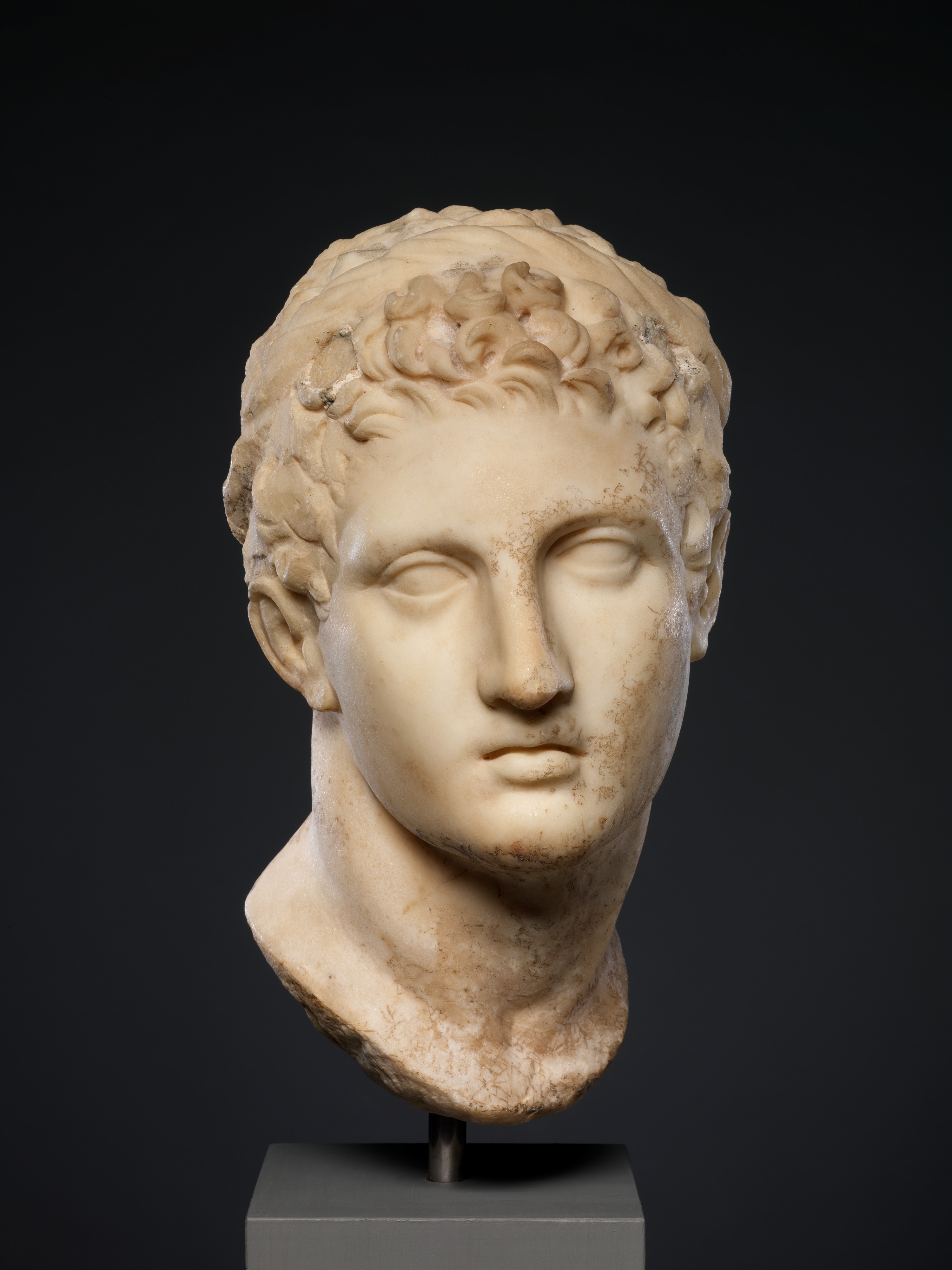 Investigators Seize 27 Greek and Egyptian Antiquities From the Met | Smart News - Vimarsana News