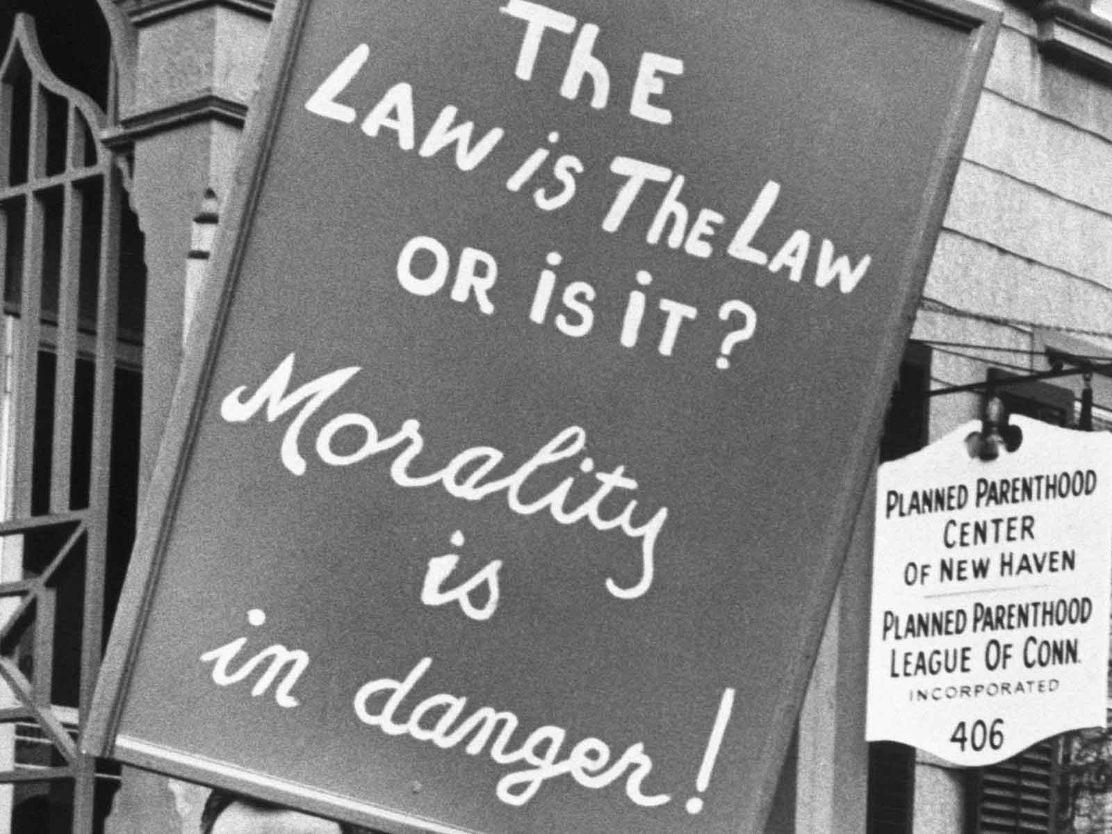 The Revolutionary 1965 Supreme Court Decision That Declared Sex a Private Affair | At the Smithsonian - Vimarsana News
