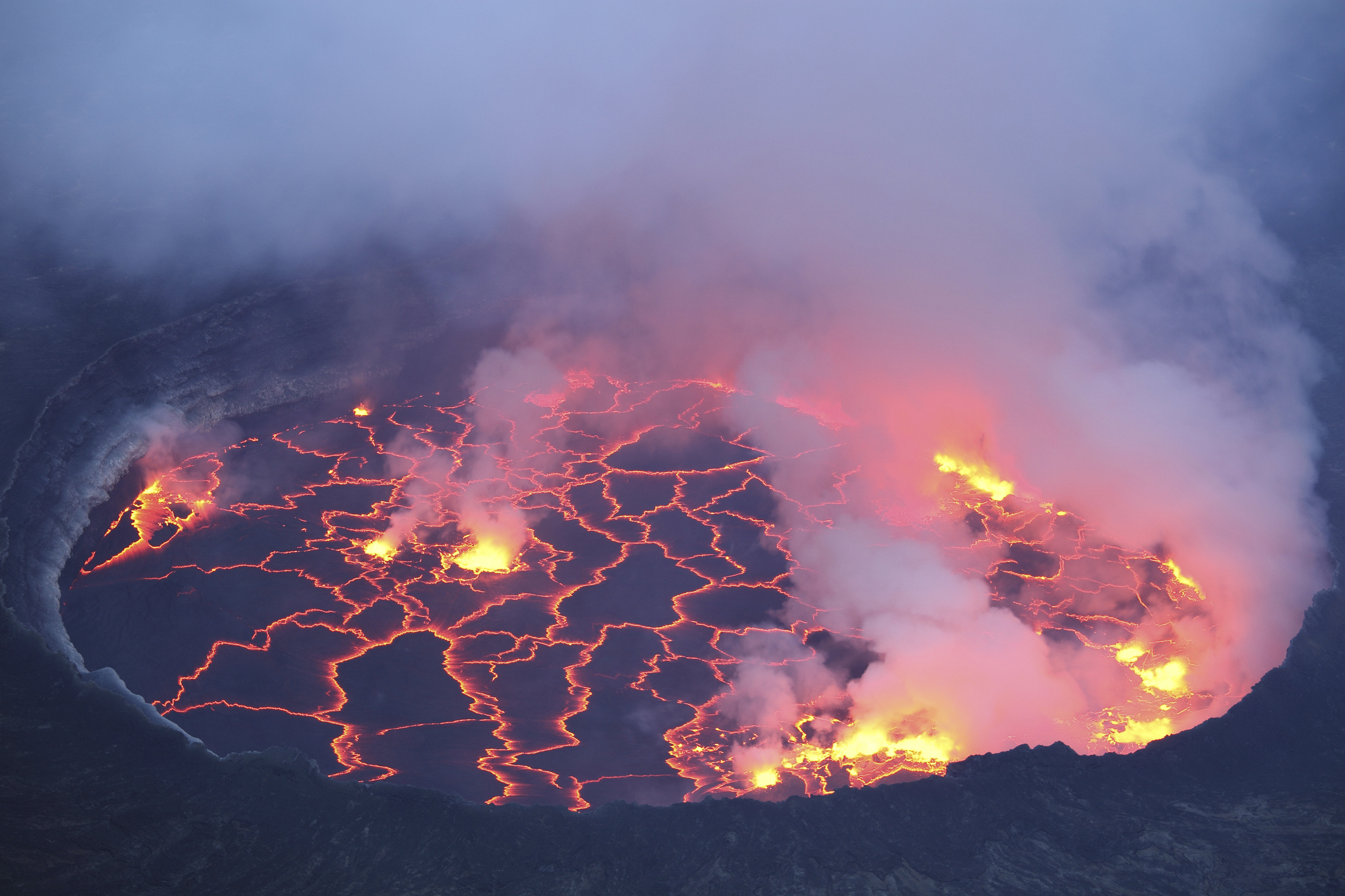 How a Volcanic Eruption Caught Seismologists by Surprise | Smart News - Vimarsana News