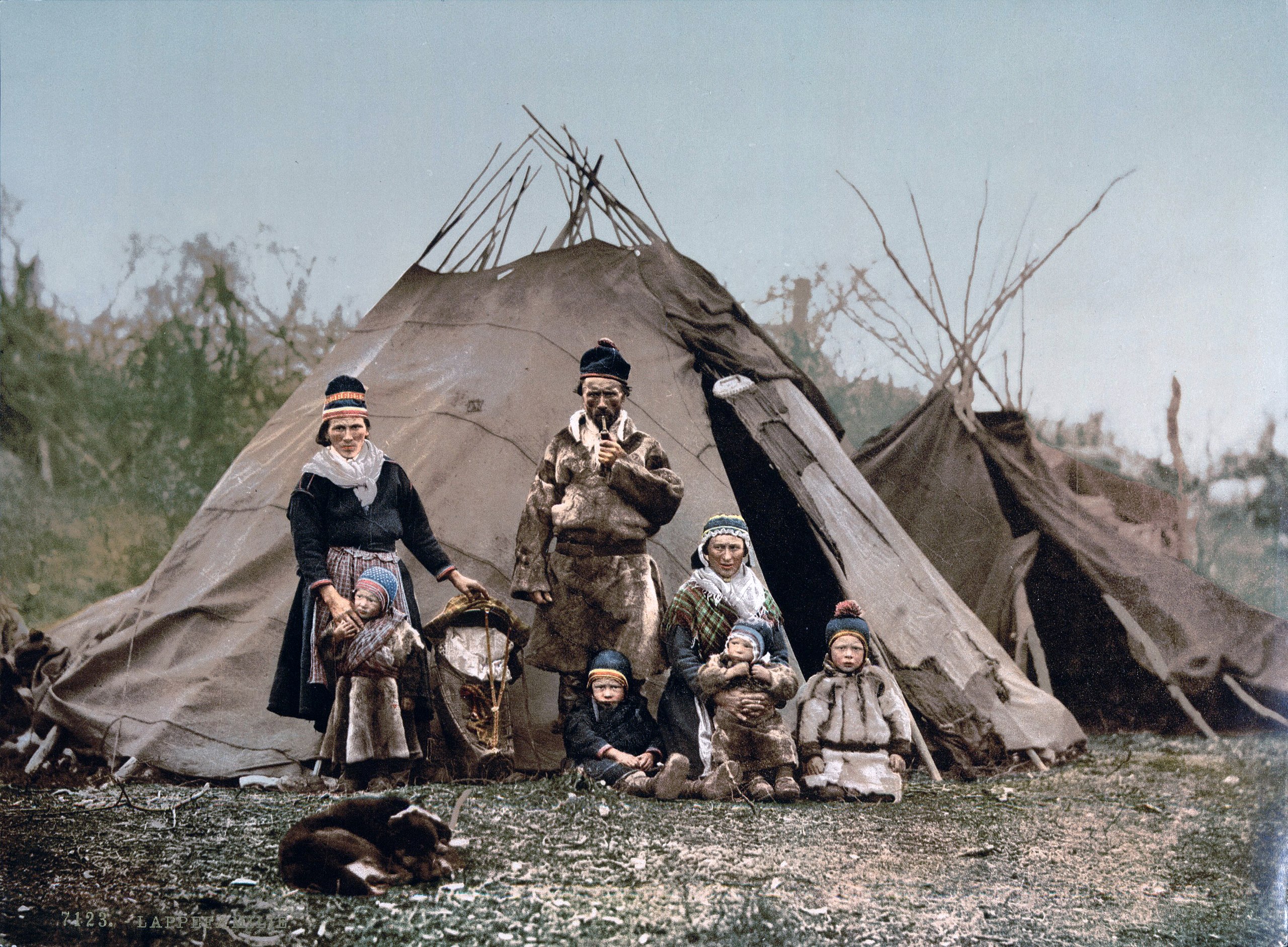 A Sámi family of nomadic reindeer herders in Norway around 1900