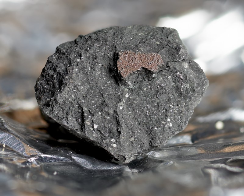 Meteorites May Have Brought Water to Earth and Mars | Smart News - Vimarsana News