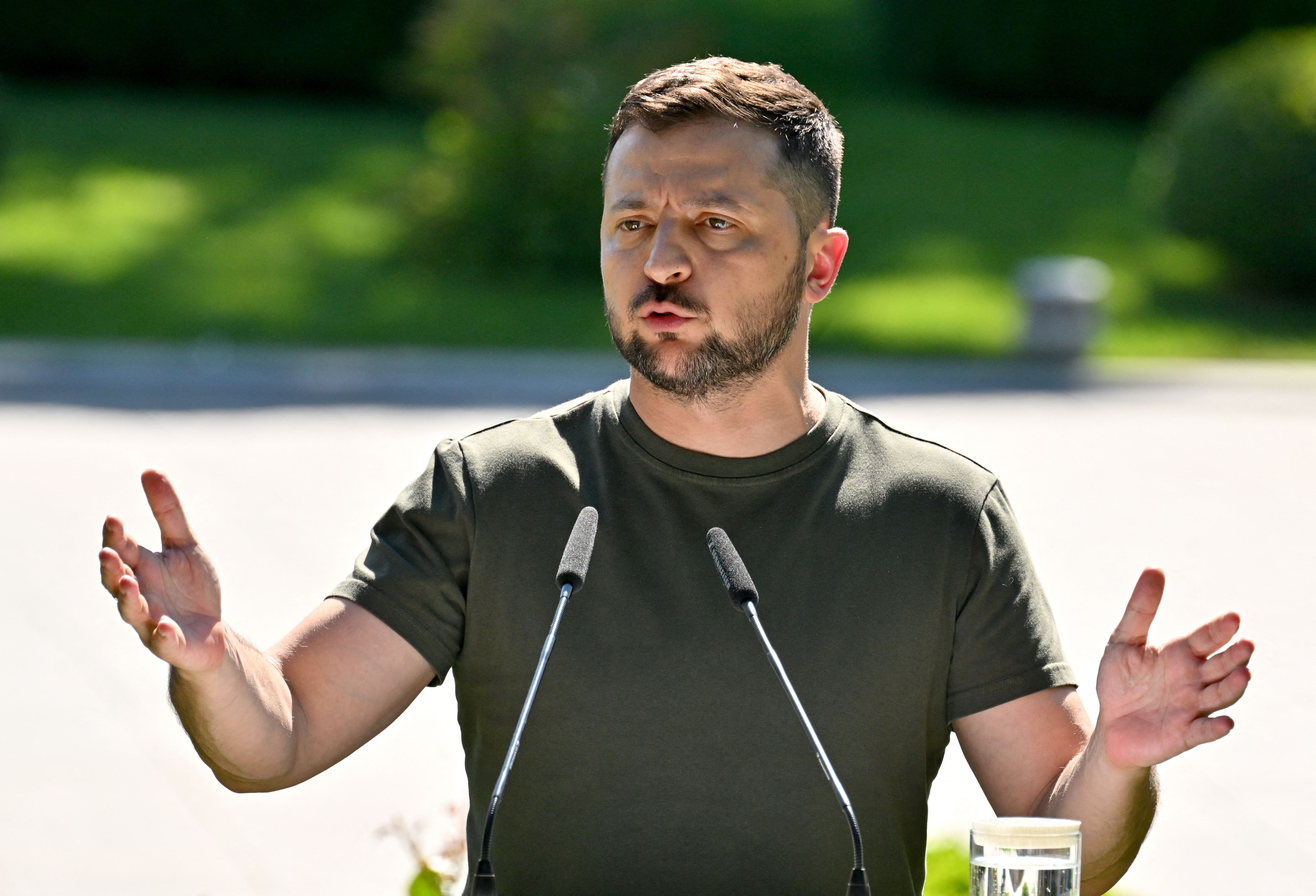 Volodymyr Zelenskyy's Wartime Speeches Tell the Story of Ukraine | Smart News - Vimarsana News