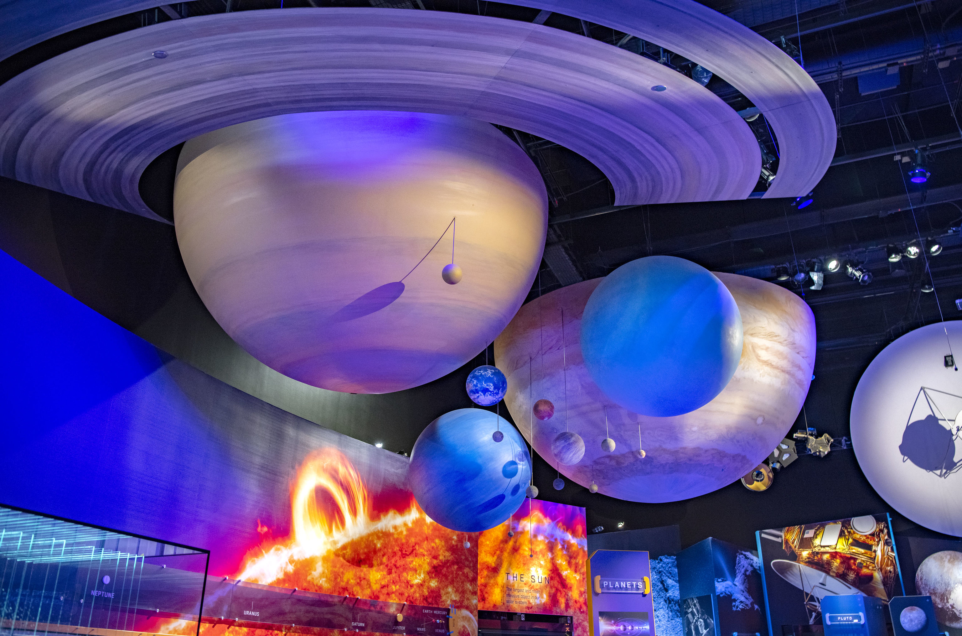 The Jury-Rigged Experiment that Led to the Discovery of Unknown Worlds | At the Smithsonian - Vimarsana News
