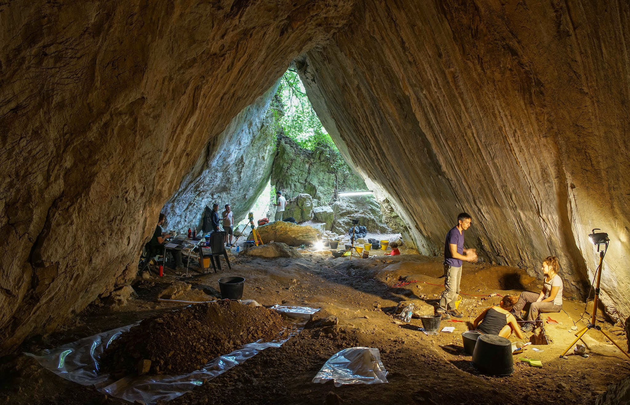 Baby Buried With Care 10,000 Years Ago Found in Italian Cave | Smart News - Vimarsana News